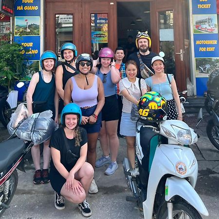 Ha Long Fancy Hostel With Vegetarian And Vegan Restaurant Bagian luar foto