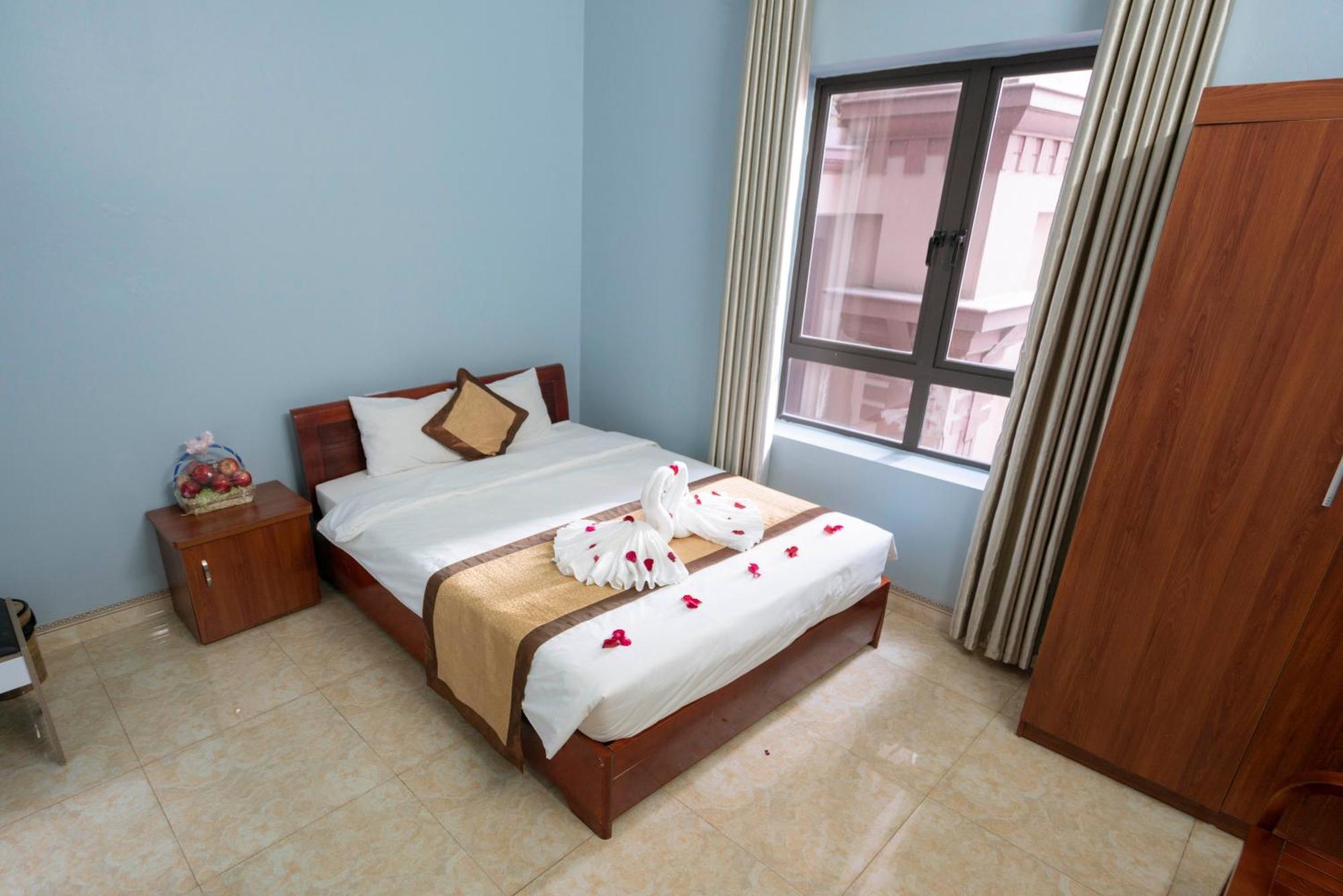 Ha Long Fancy Hostel With Vegetarian And Vegan Restaurant Bagian luar foto