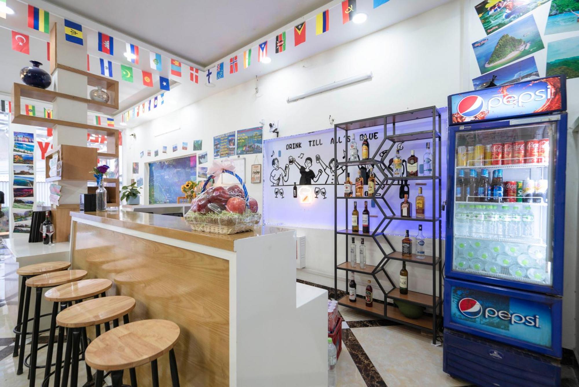 Ha Long Fancy Hostel With Vegetarian And Vegan Restaurant Bagian luar foto
