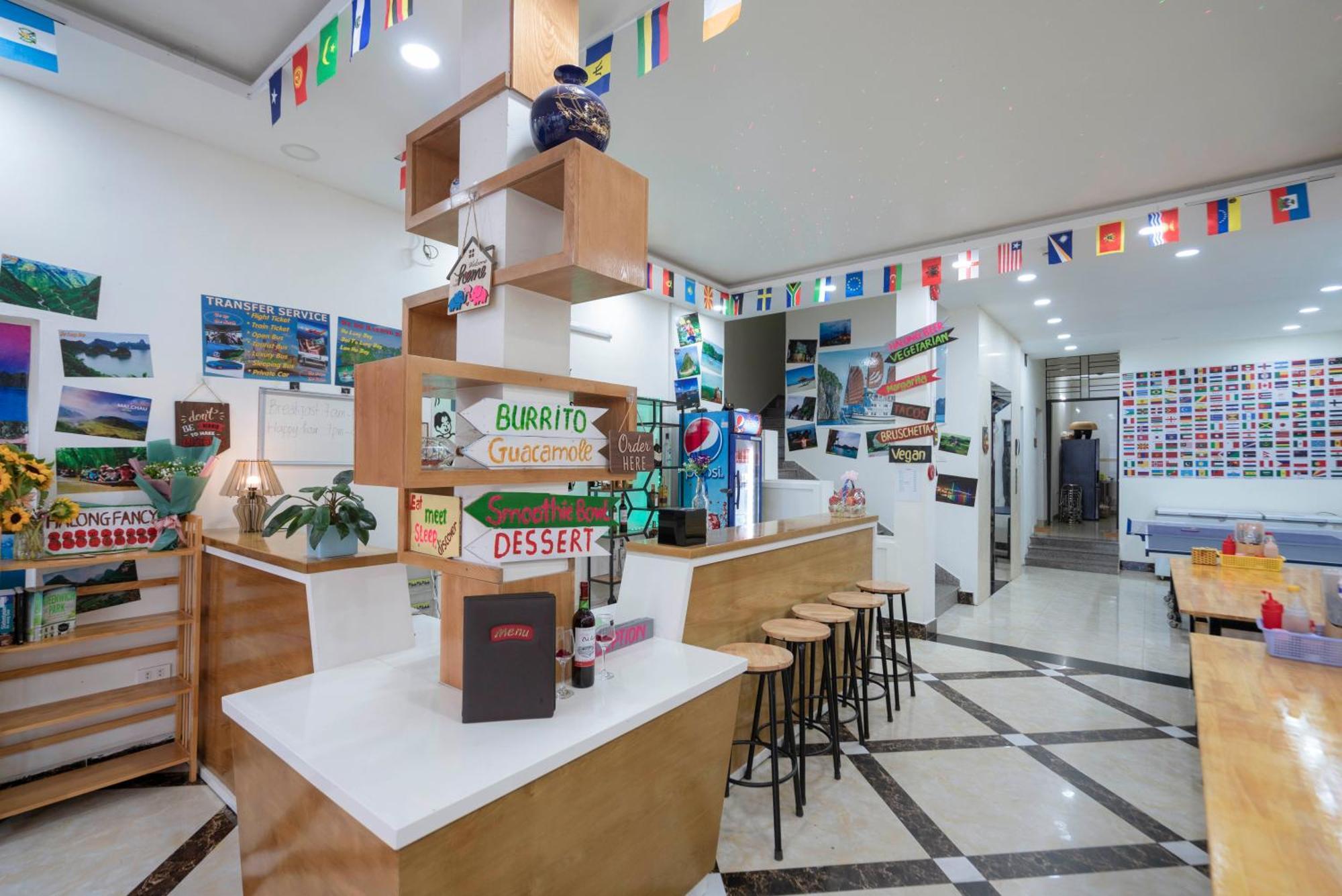 Ha Long Fancy Hostel With Vegetarian And Vegan Restaurant Bagian luar foto