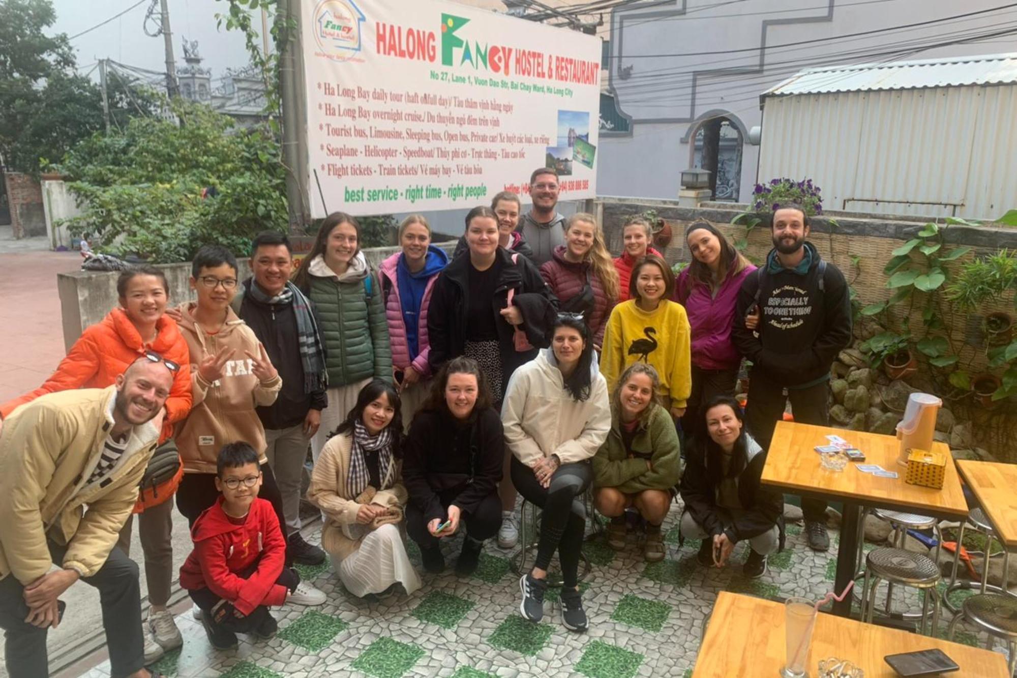 Ha Long Fancy Hostel With Vegetarian And Vegan Restaurant Bagian luar foto