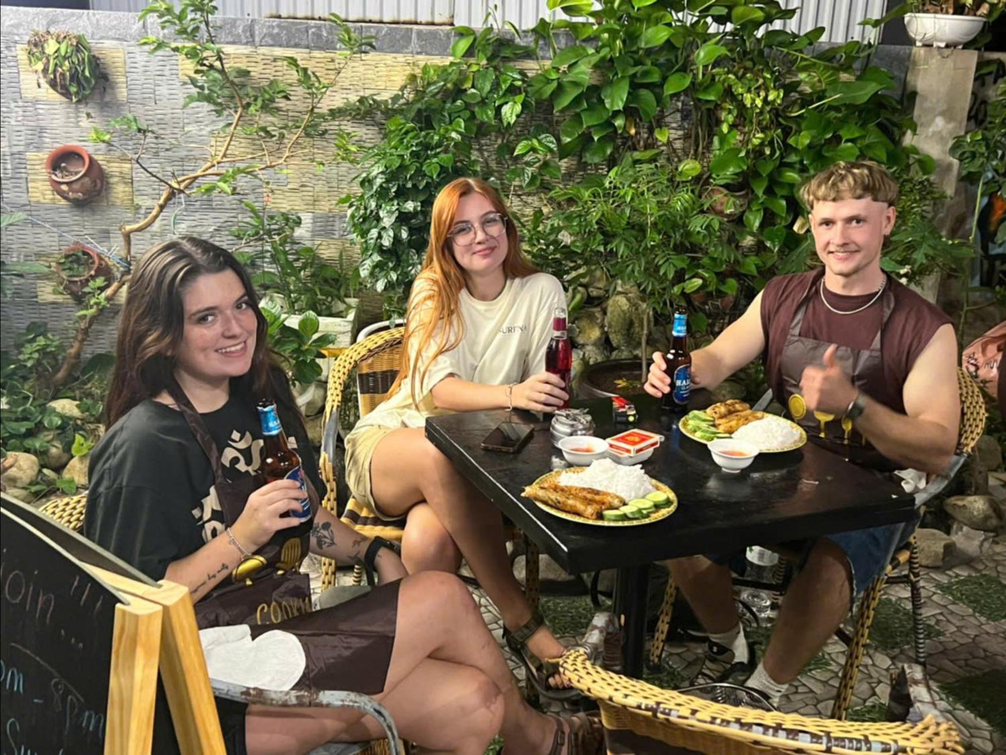 Ha Long Fancy Hostel With Vegetarian And Vegan Restaurant Bagian luar foto