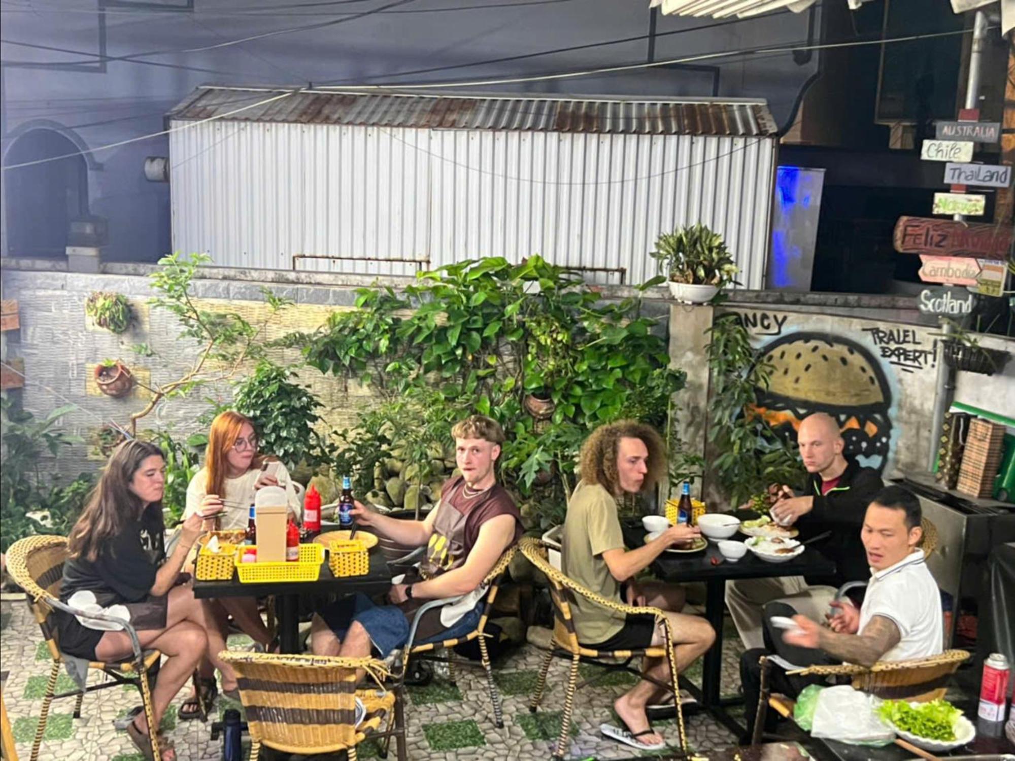 Ha Long Fancy Hostel With Vegetarian And Vegan Restaurant Bagian luar foto