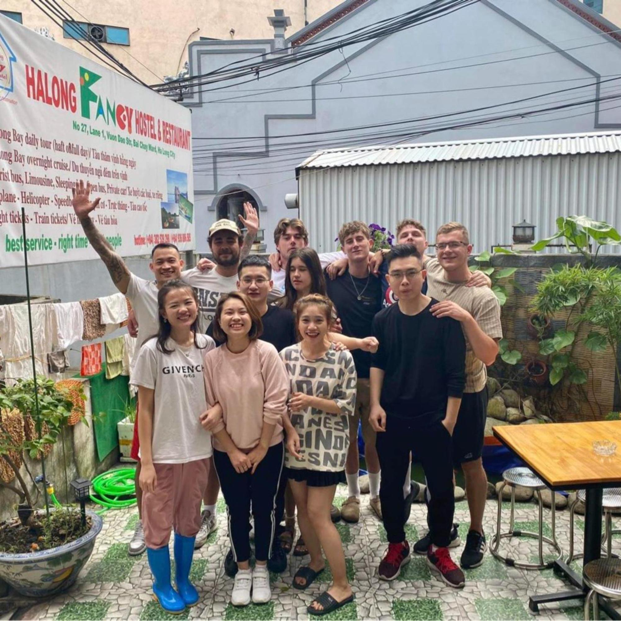 Ha Long Fancy Hostel With Vegetarian And Vegan Restaurant Bagian luar foto